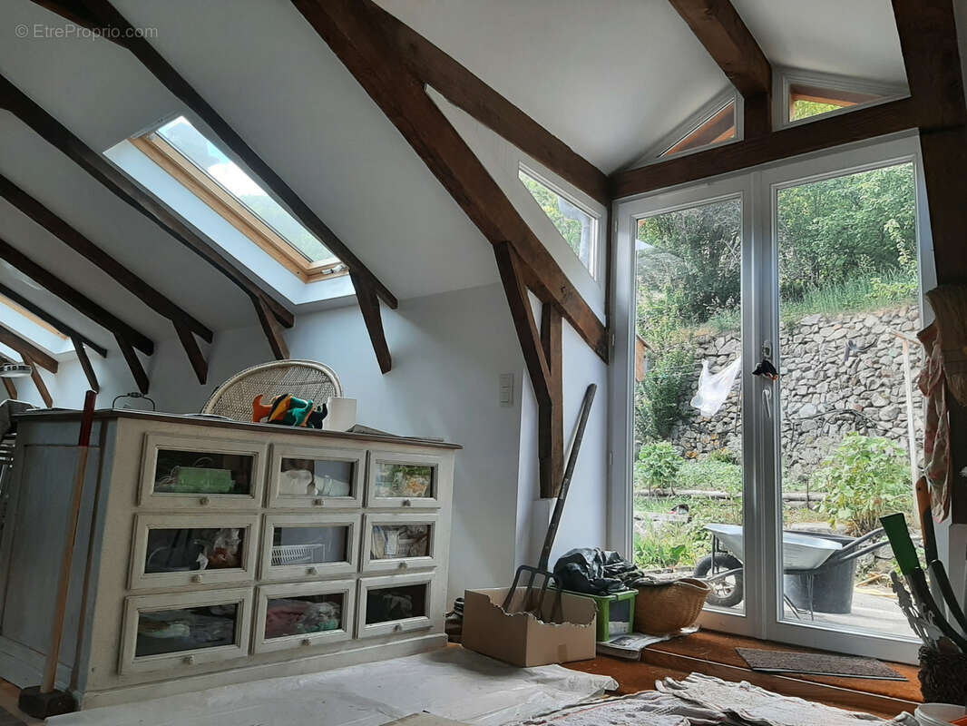 Maison à ALBON-D&#039;ARDECHE