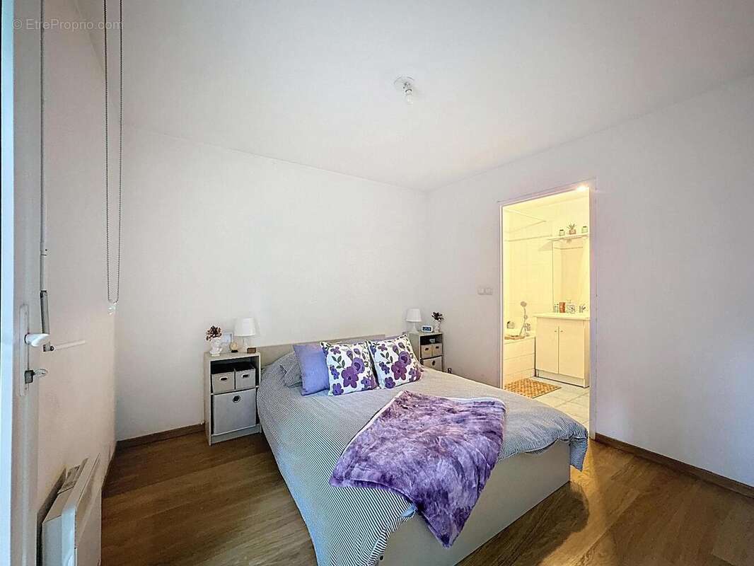   - Appartement à LILLE
