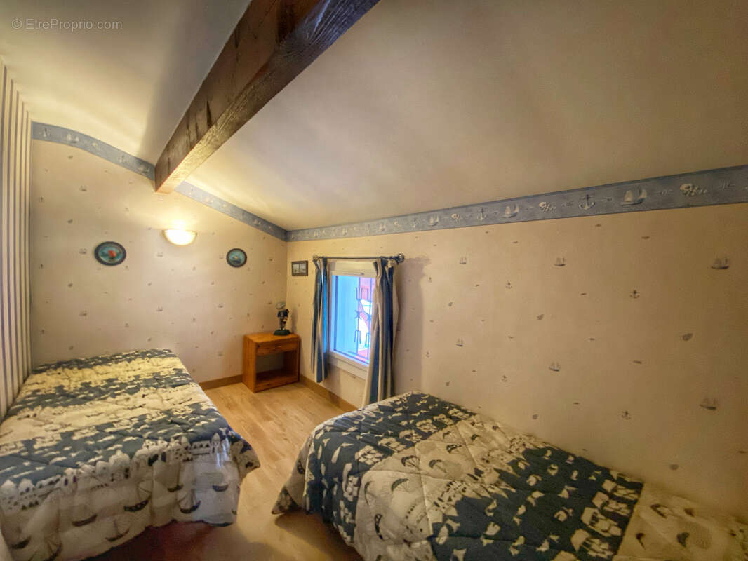 Maison à SAINT-PALAIS