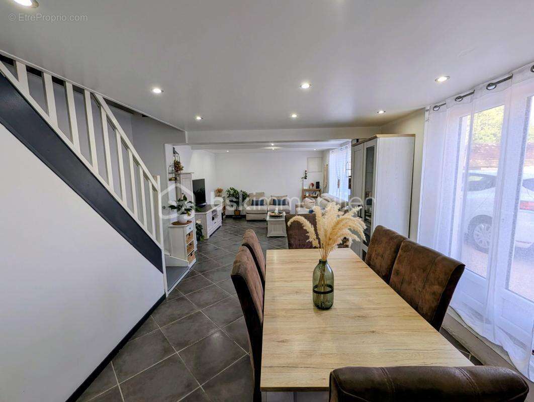 Maison spacieuse 6 pièces - photo 8