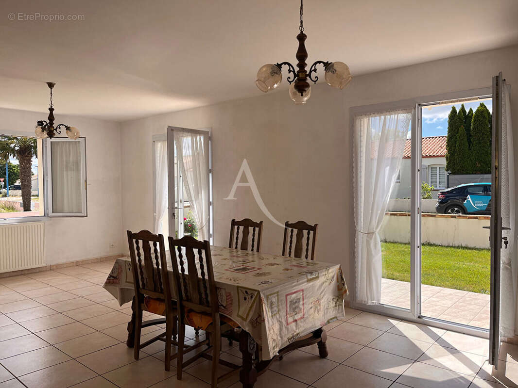 Maison à LA CHAPELLE-ACHARD