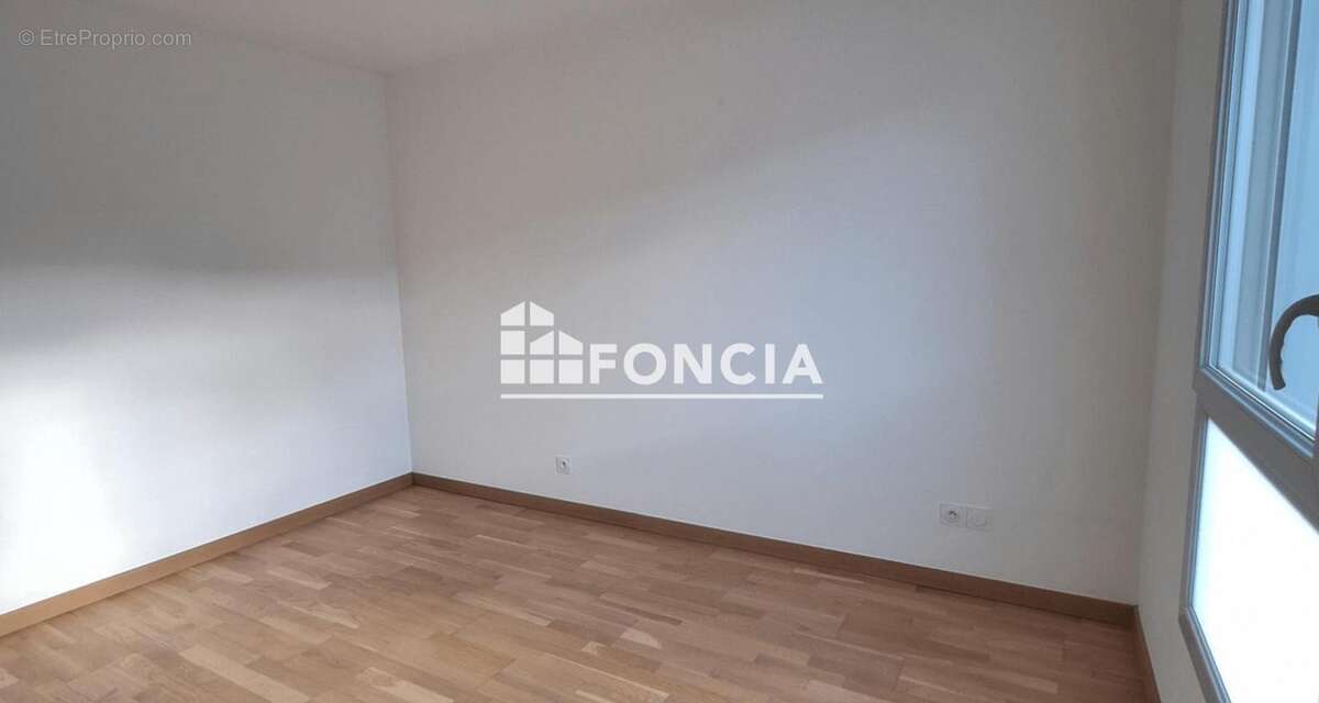 Appartement à SAINT-GENIS-POUILLY