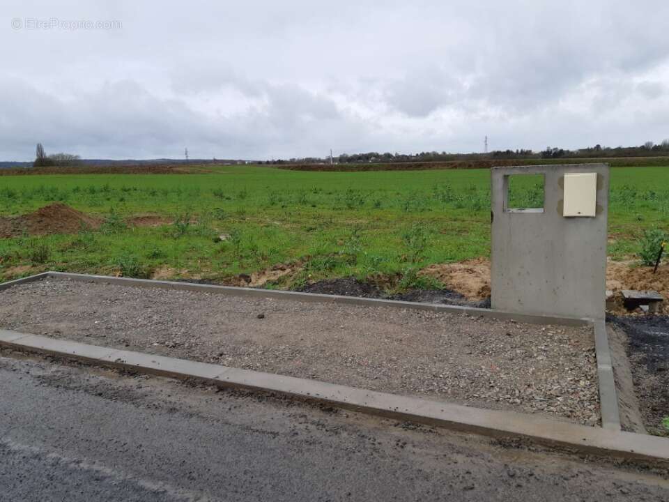 Terrain à BULLY-LES-MINES