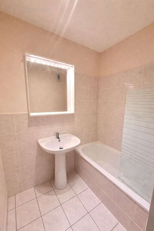 Appartement à SAINT-SEBASTIEN-SUR-LOIRE