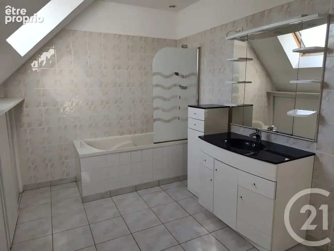 Maison 6 pièces 94 m² à vendre à Nassandres (27550) - photo 9