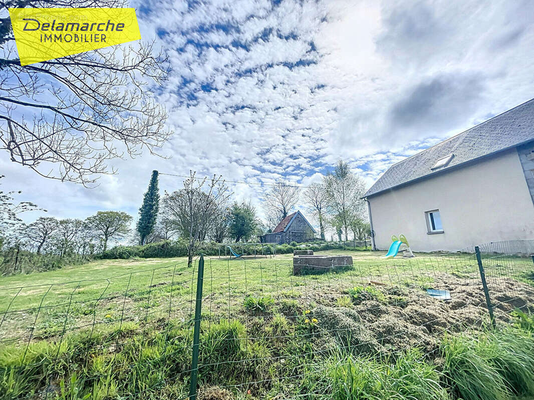 Maison à VILLEDIEU-LES-POELES