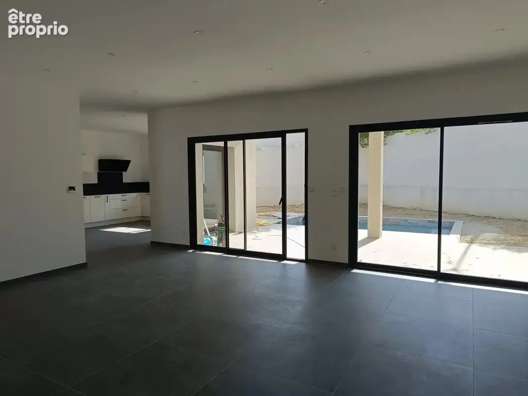 Montelimar 26200 - maison contemporaine de plain-pied - 137 m² - terrain 730 m² - 3 chambres - piscine - garage - photo 9