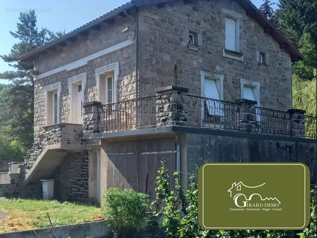 Maison à LAUSSONNE