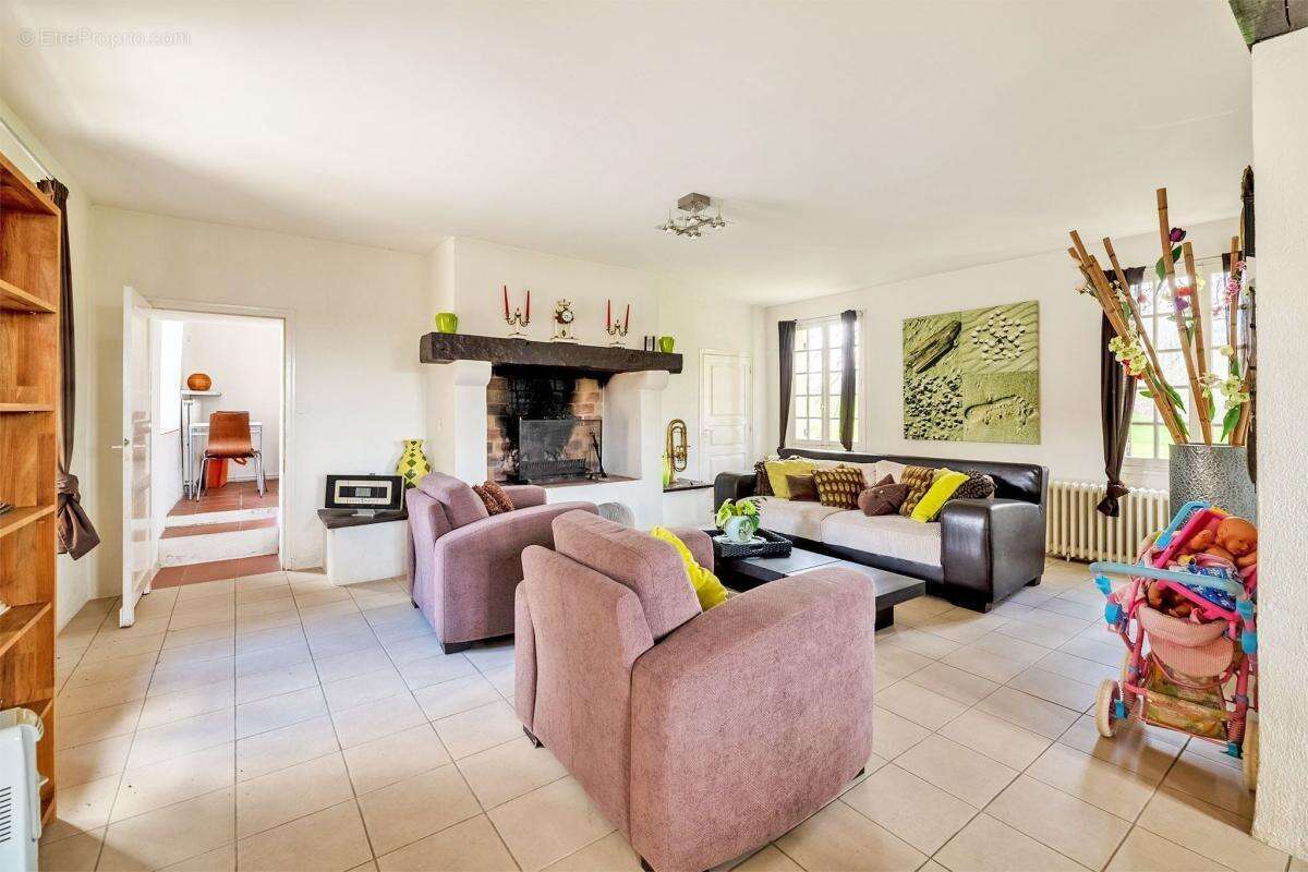 Maison à SAINT-GEYRAC