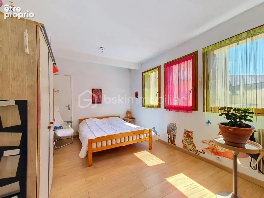 Appartement F3 vendu loué, en plein centre de Pont-Audemer ! - photo 5