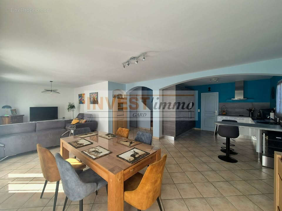 Maison à BOUILLARGUES