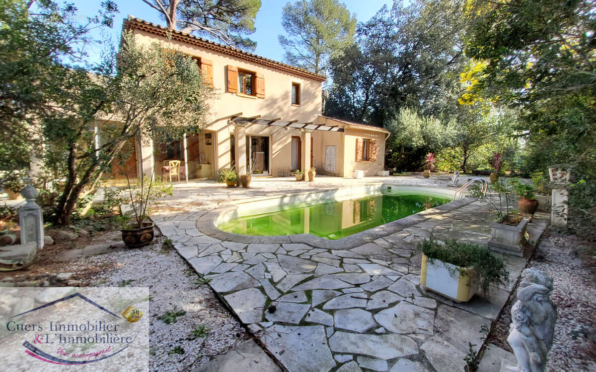 Maison à CUERS