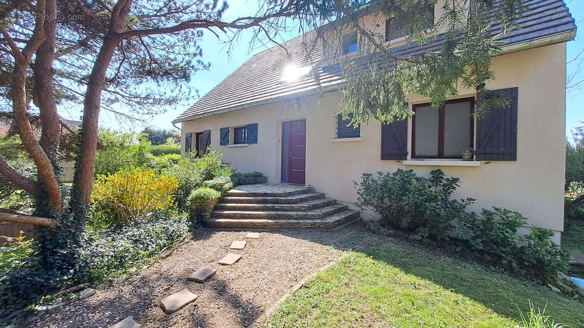 Maison à CHEVREUSE
