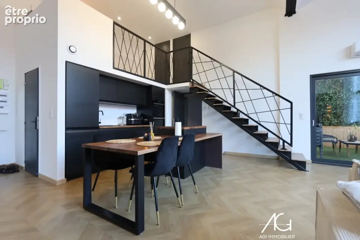 À vendre   superbe loft de 98 m2 avec terrasse, parking et possibilité 3 chambres   tourcoing - photo 1