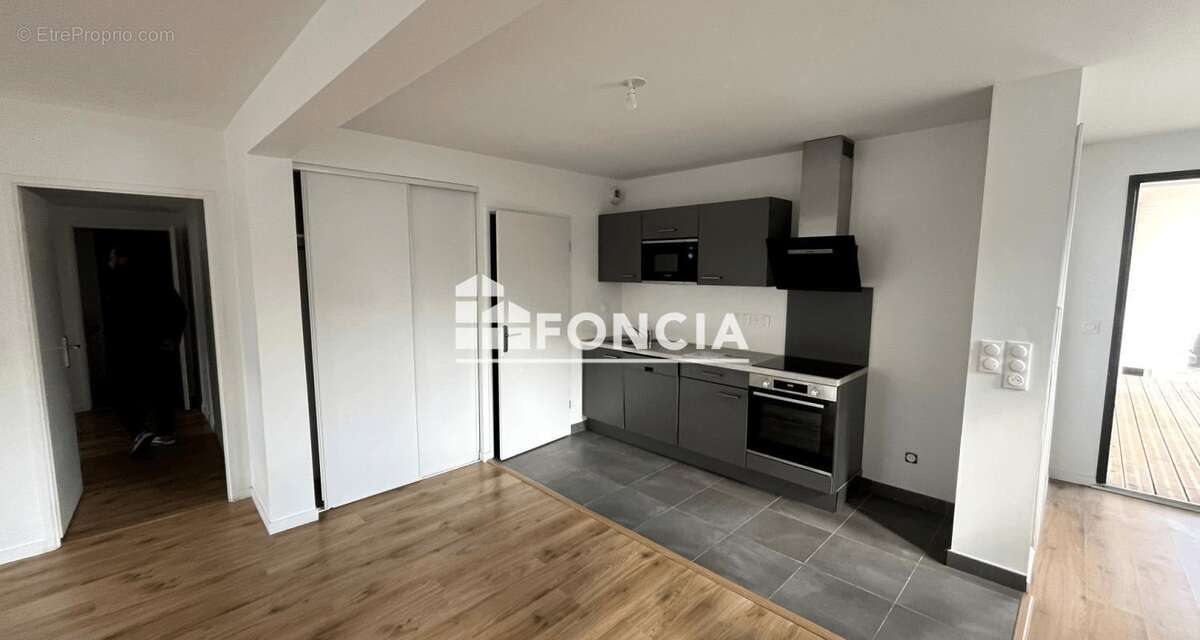 Appartement à BORDEAUX