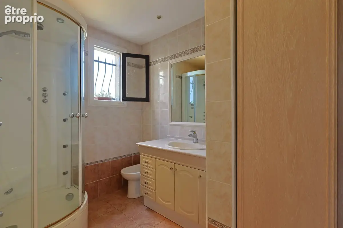 Maison avec vue mer panoramique – 157 m² – Terrain – Fort potentiel - photo 8