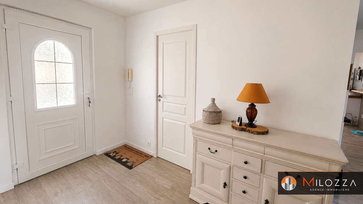 Maison Saint Quentin Fallavier 198 m2 - photo 5
