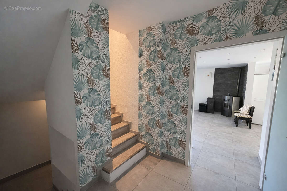 Appartement à VETRAZ-MONTHOUX