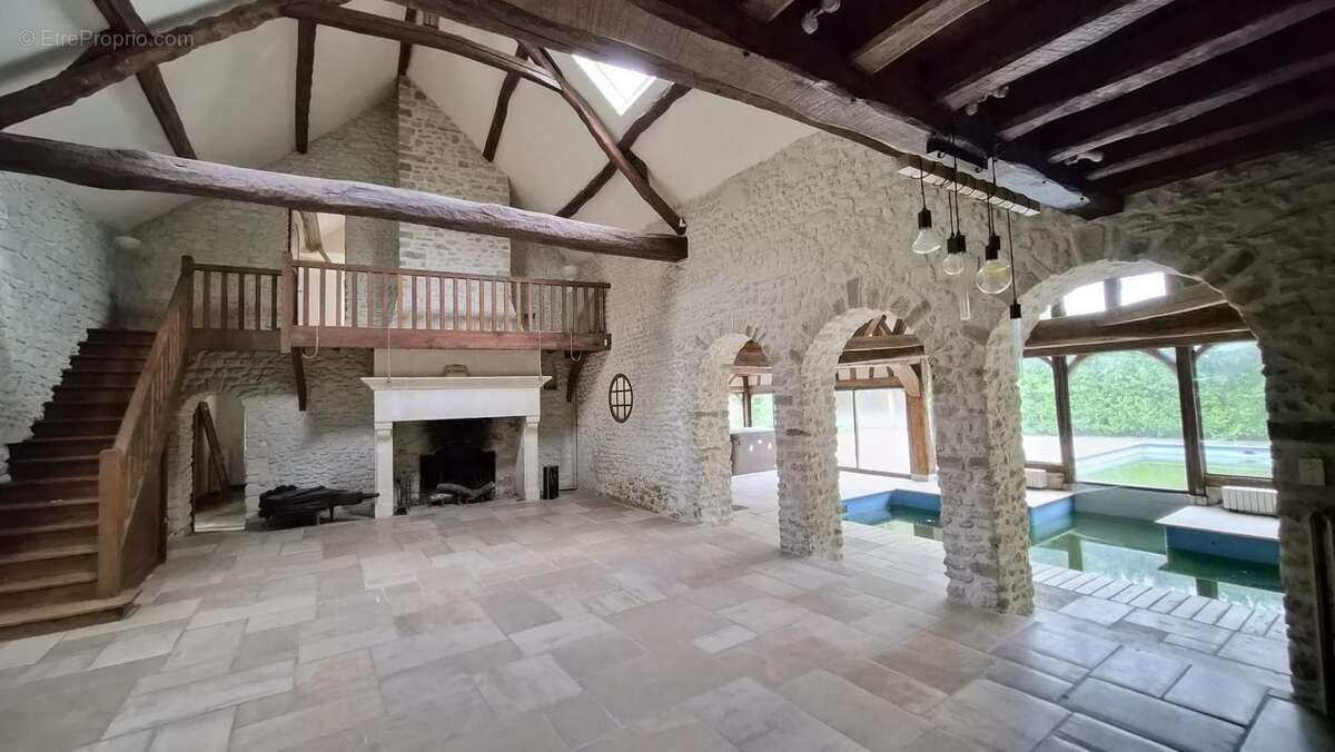 Maison à BUNO-BONNEVAUX