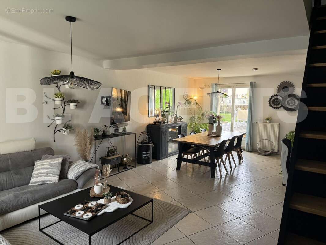 IMG_3813 - Maison à JUILLY