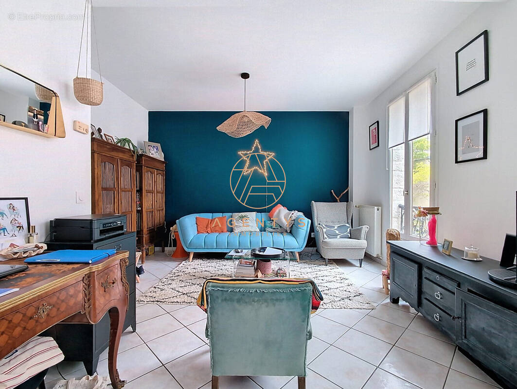 Maison à SAINT-MAUR-DES-FOSSES