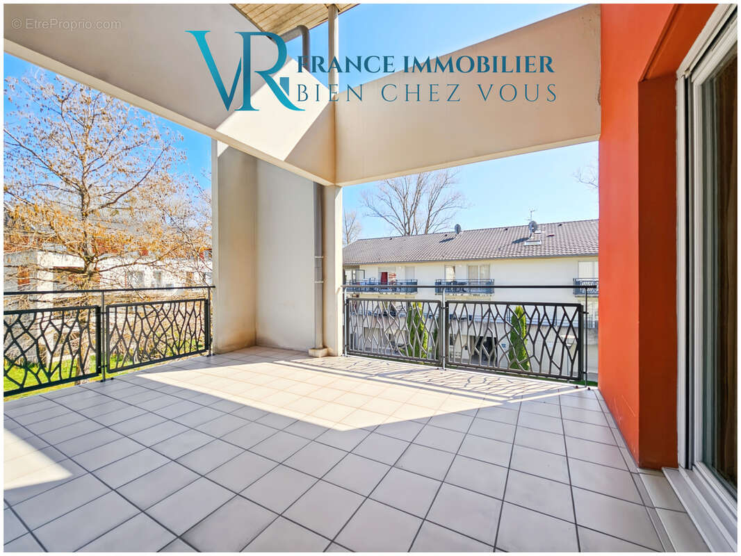 Duplex t5 meublé 108m2 avec terrasse & parking - photo 5