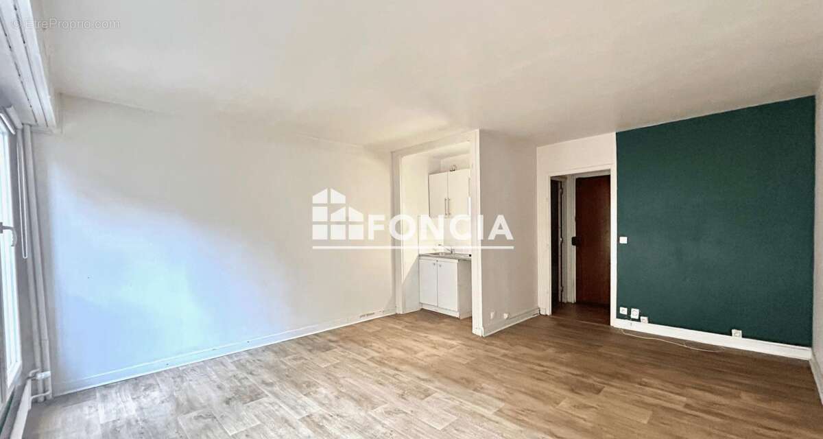 Appartement à PARIS-20E