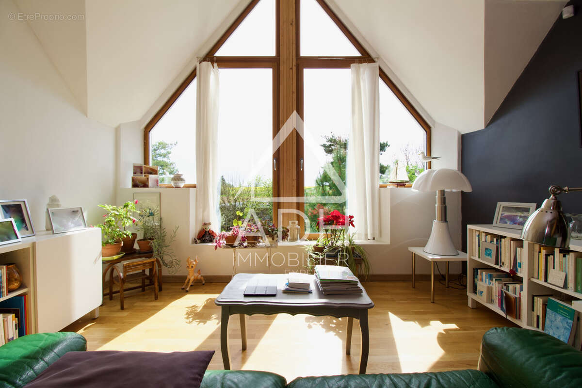 A VENDRE à MEZIERES SUR SEINE Maison 7 pièces / 5 chambres - 193m2 - photo 10