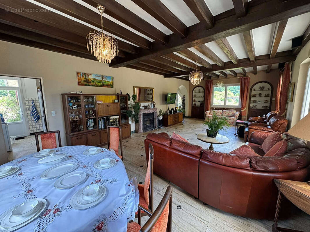 Maison à BUSSIERE-POITEVINE