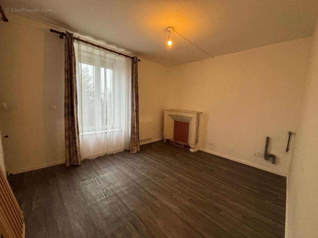 Photo 6 - Maison à VILLERS-COTTERETS