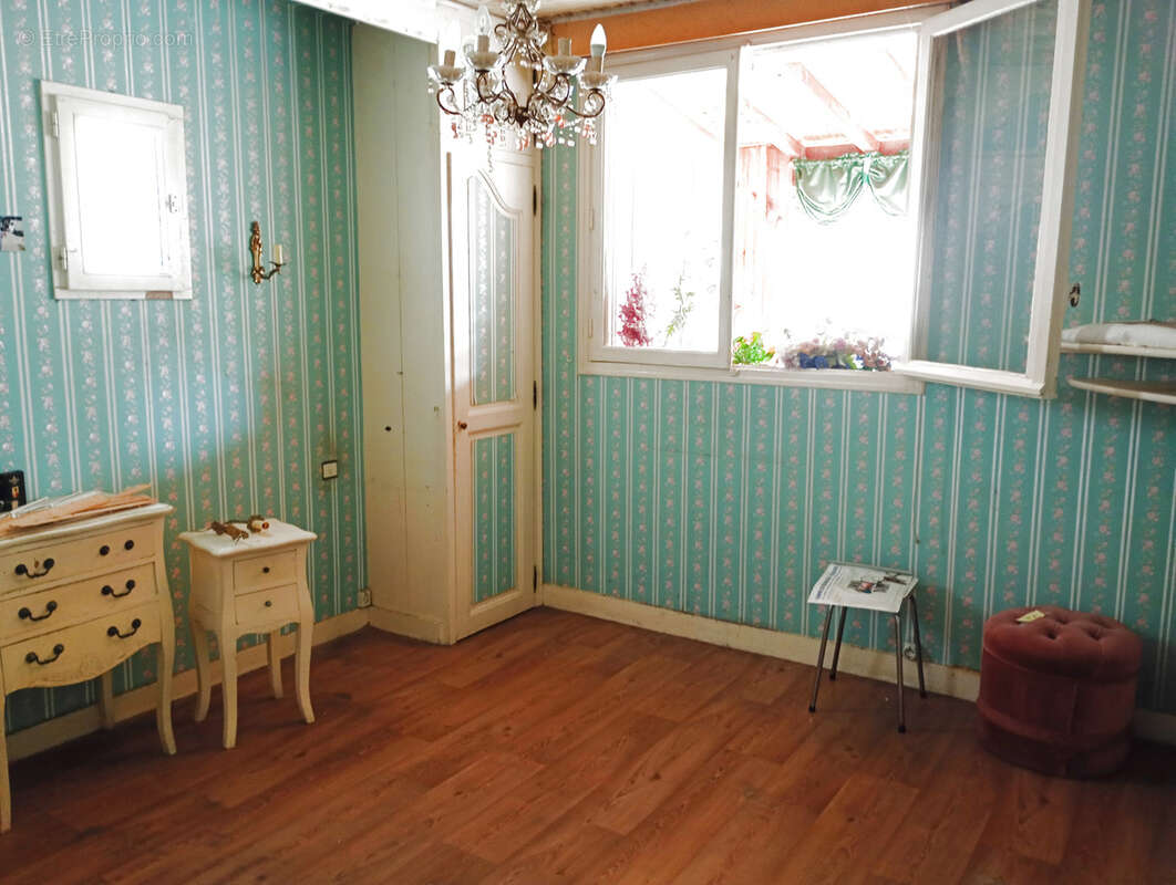 Maison à CHATEAUBERNARD