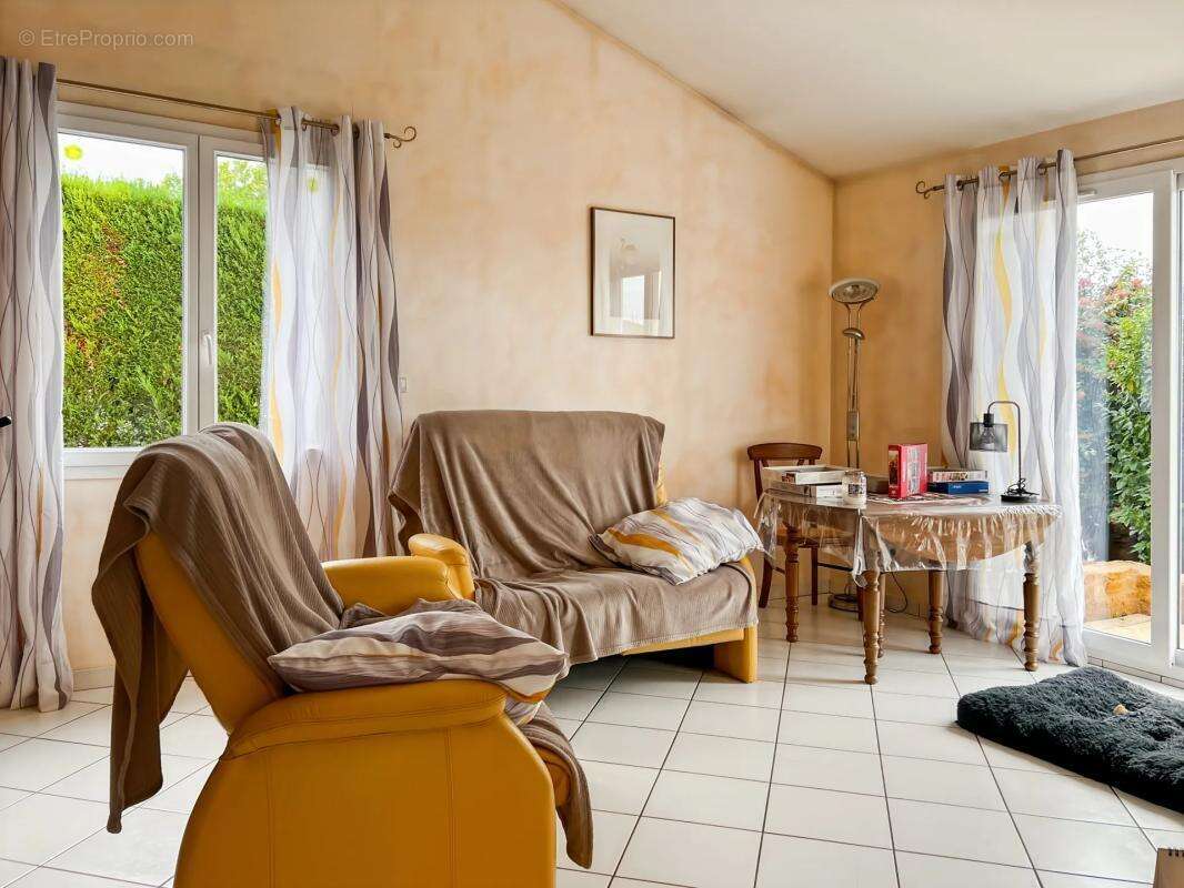 Maison à LE BOIS-D&#039;OINGT