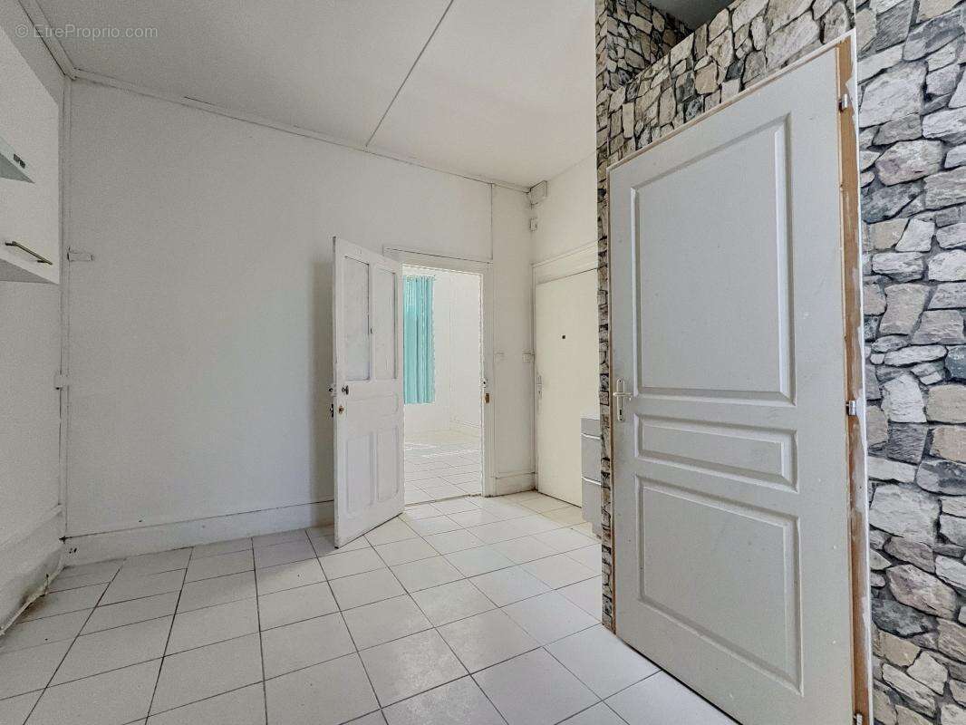 Appartement 36m² avec terrasse au pied du tram - photo 7