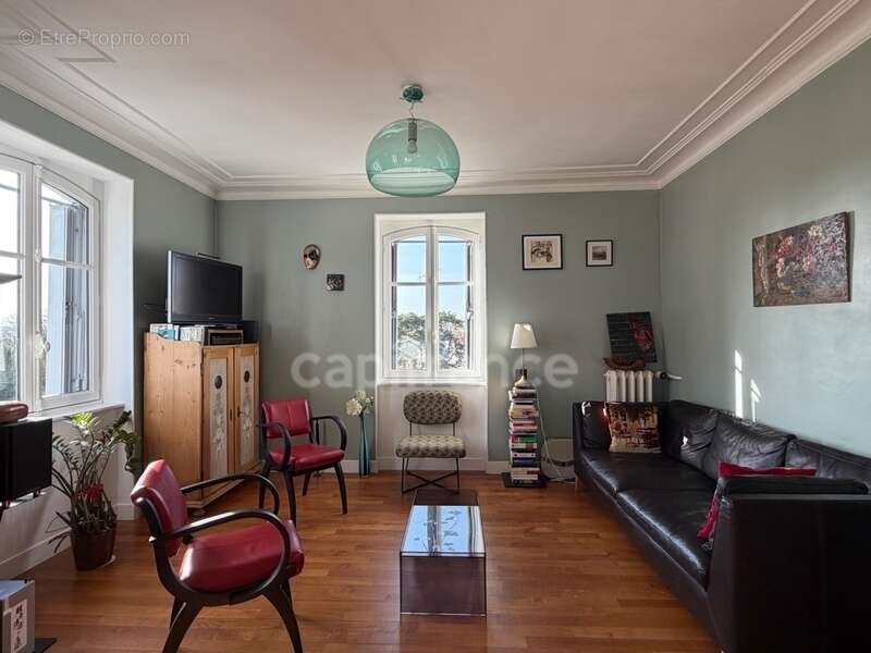 Appartement à VERSAILLES