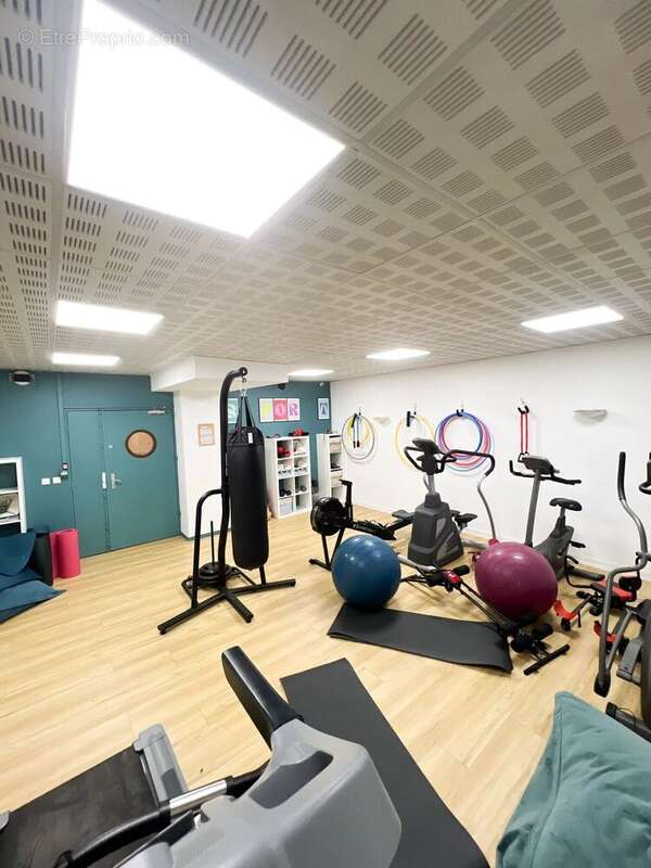 Appartement à COURBEVOIE