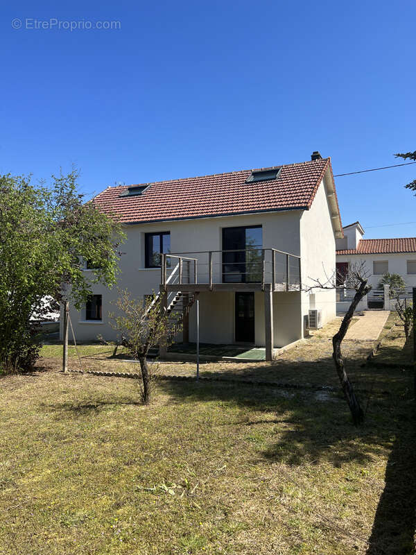 Maison à CHATELLERAULT
