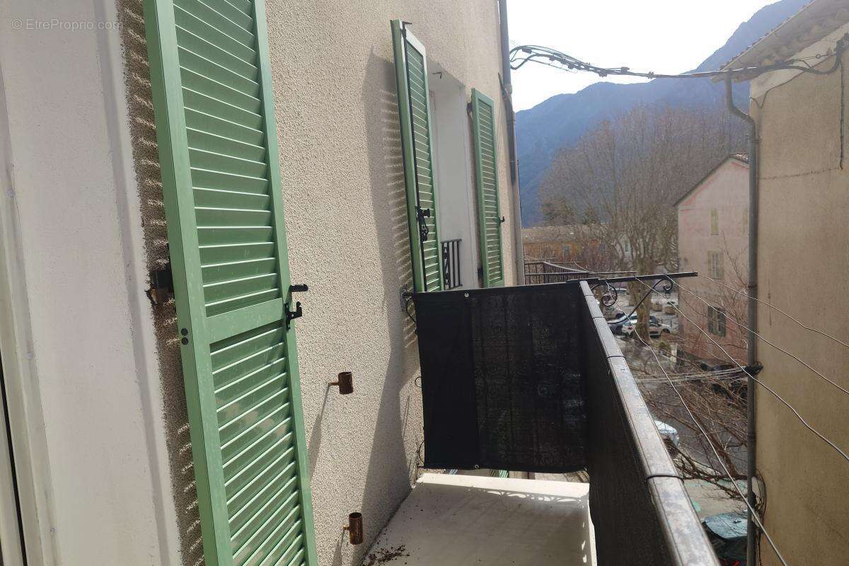Appartement à VILLARS-SUR-VAR