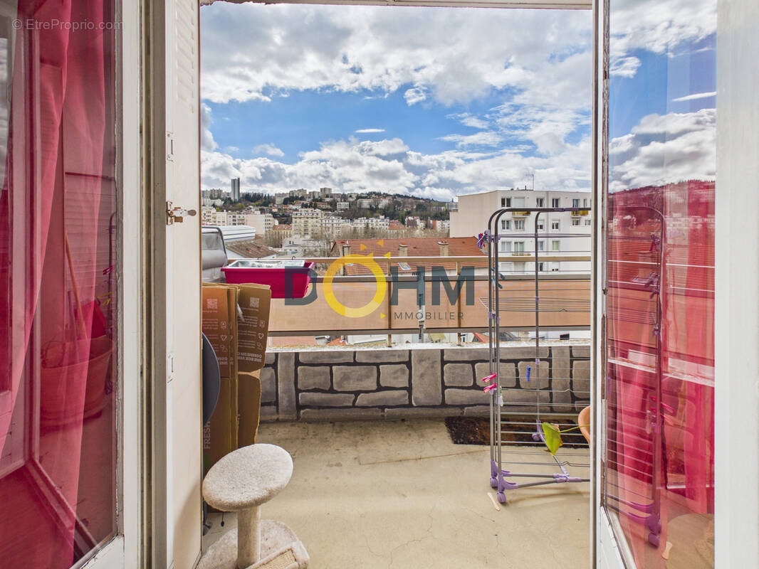 Appartement à SAINT-ETIENNE