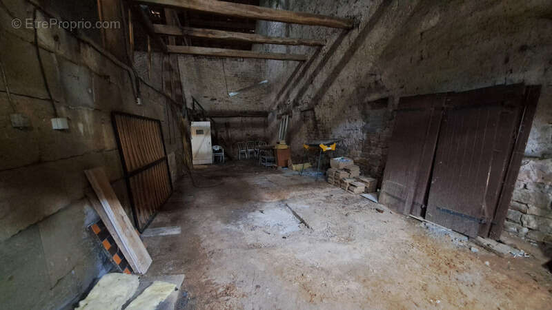 Maison à DEMANGEVELLE