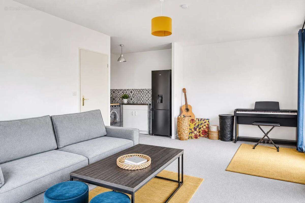 Appartement à VAL-DE-REUIL