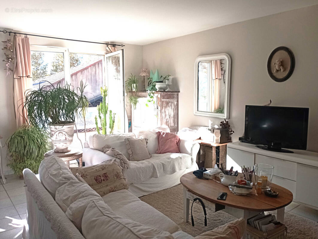 Appartement à MALLEMORT