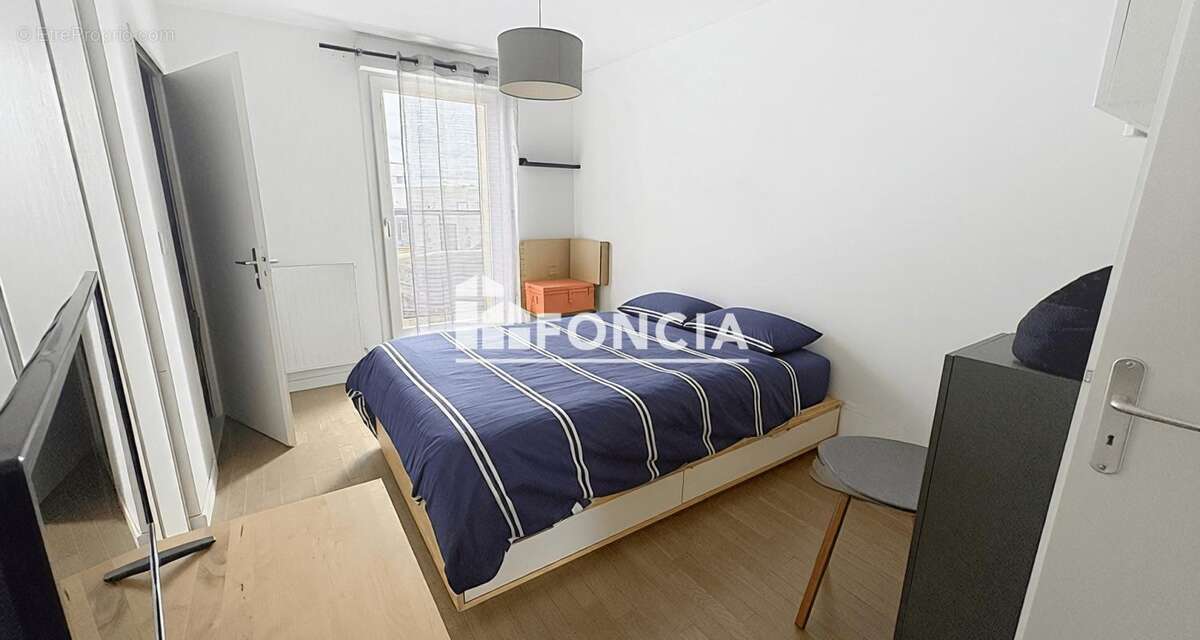 Appartement à FRESNES