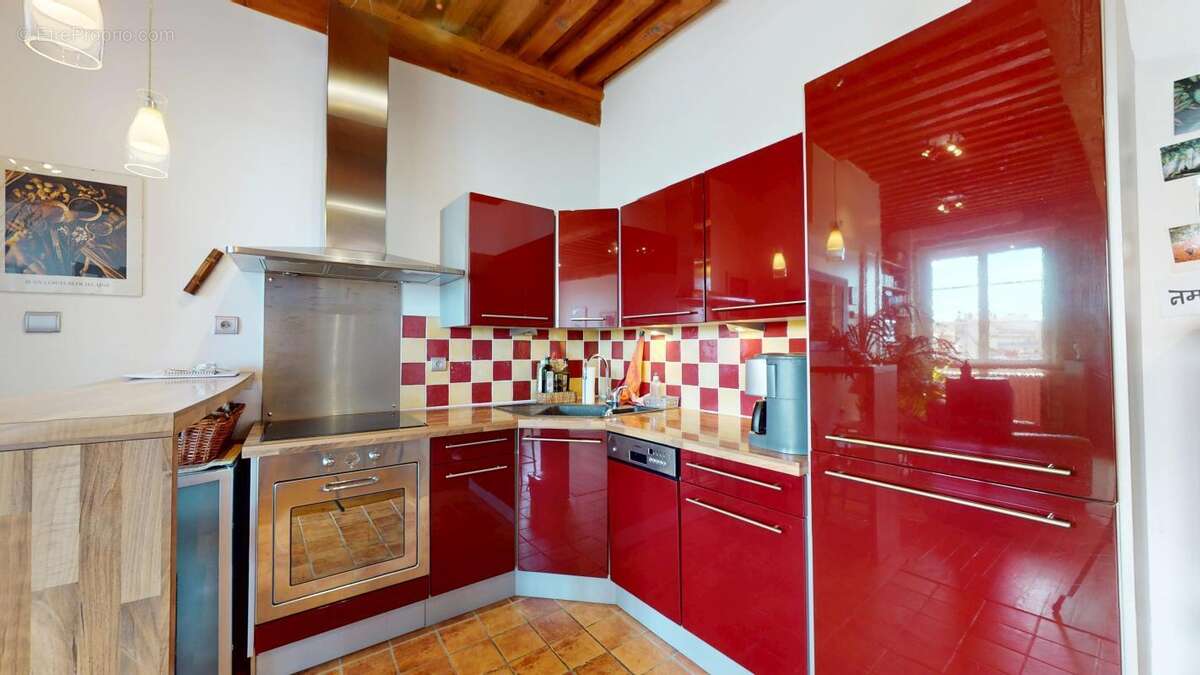 Cœur Croix-Rousse – Dernier étage – Appartement canut de charme - photo 7