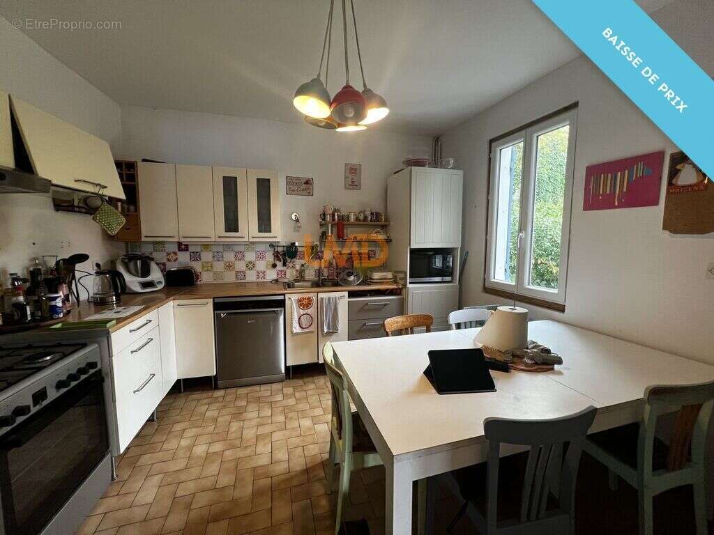 Maison à DECAZEVILLE