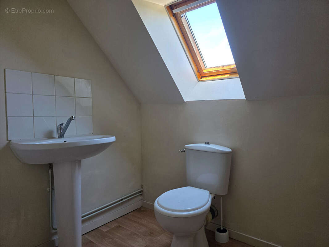 CENTRE MOYAUX, maison avec chbre au RDC - photo 4
