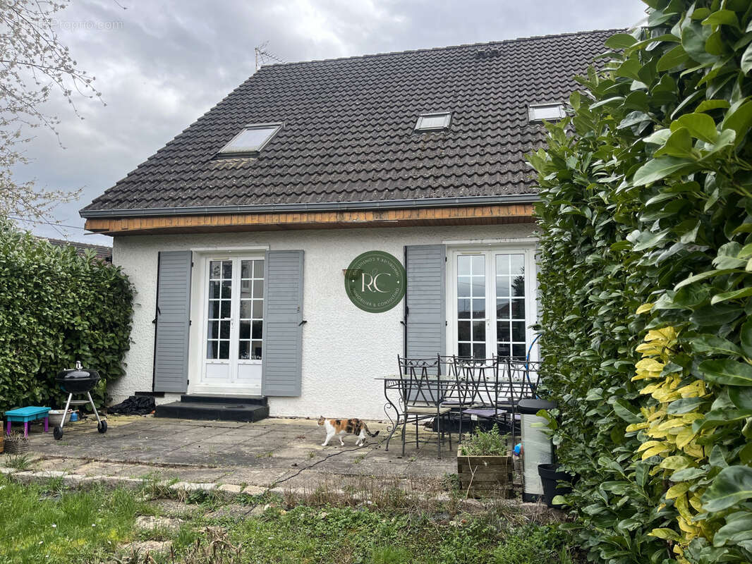 Maison à LONGVIC