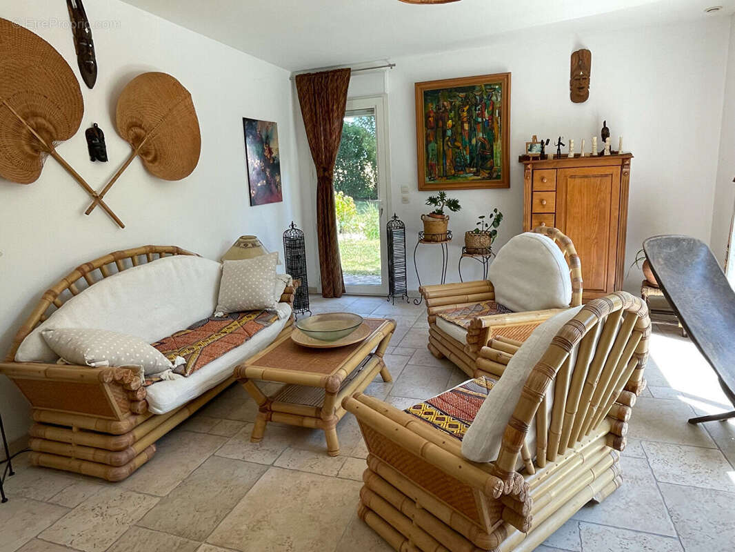 Maison à VOUNEUIL-SUR-VIENNE