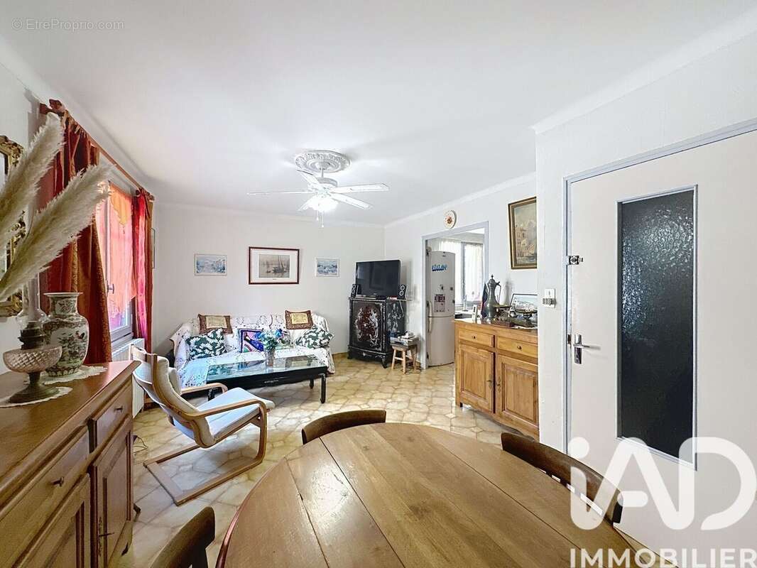 Photo 2 - Maison à BEAUCAIRE