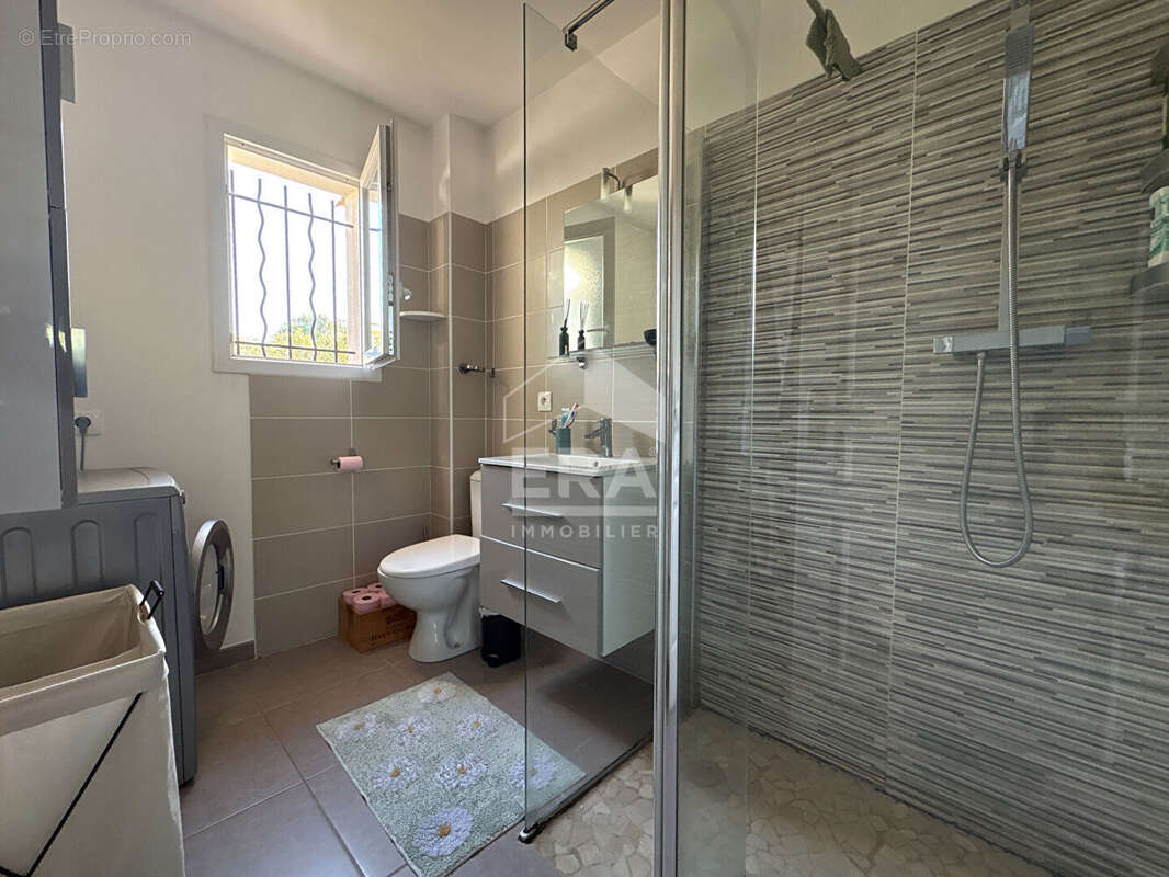 Appartement à PERTUIS