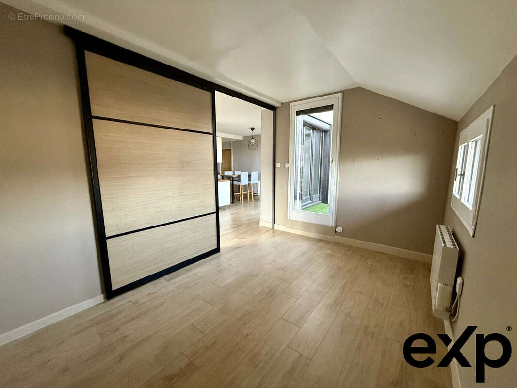 Appartement à SAINT-BALDOPH